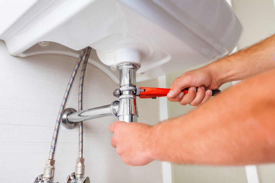 140-malaga multiservicios-reformas-instalaciones-electrisidad-fontaneria-suelos-pladur